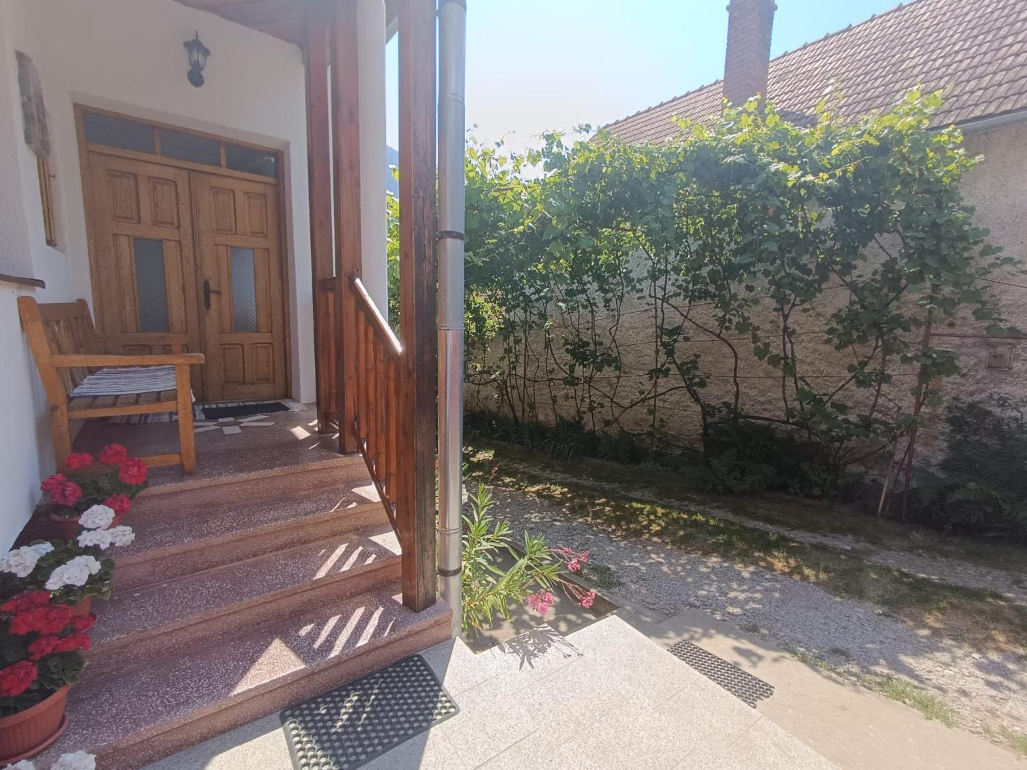 Kerekes Vendeghaz Hotel Rimetea Exterior photo