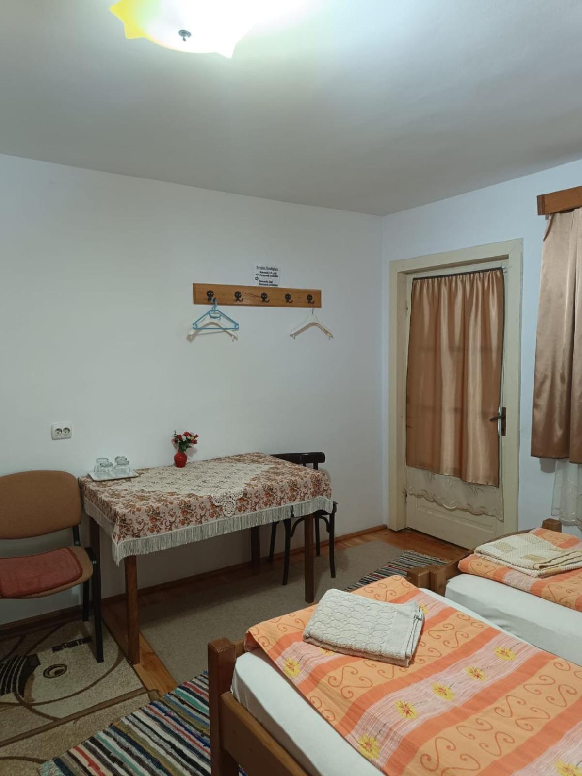 Kerekes Vendeghaz Hotel Rimetea Exterior photo